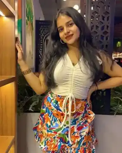 Escorts Service Ozhukarai