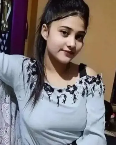 Ozhukarai Escort